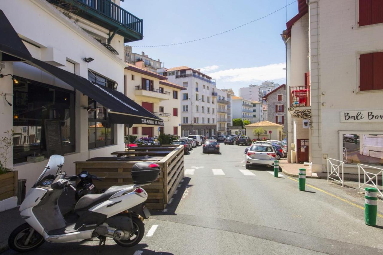 Studio Gaston - Welkeys Biarritz Exterior photo