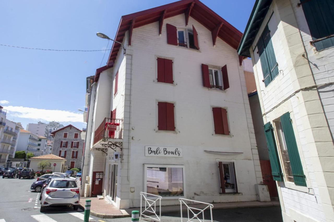 Studio Gaston - Welkeys Biarritz Exterior photo